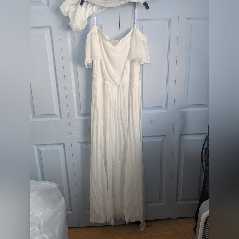 NWT Bisou Bisou dress long floor length maxi white off shoulder pleated skirt 16
